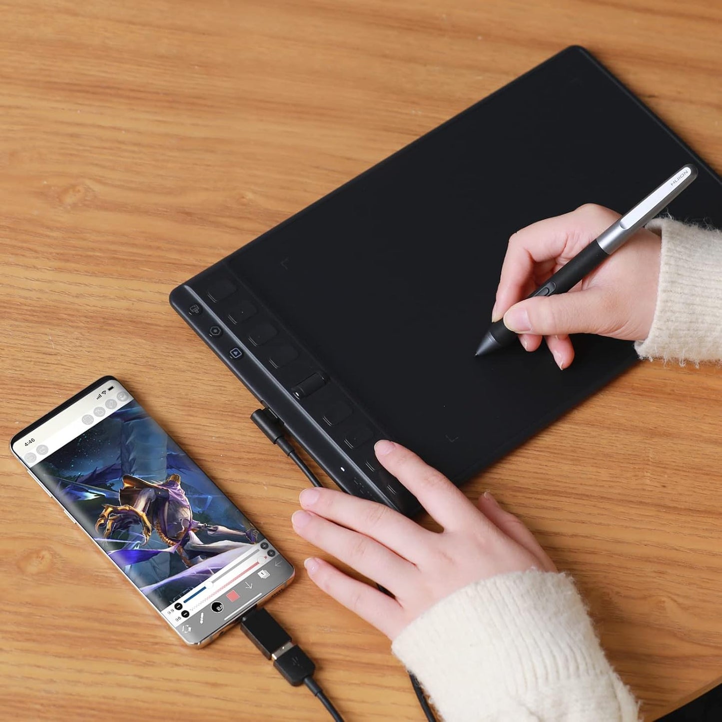 Huion Inspiroy 2 Medium Drawing Tablet